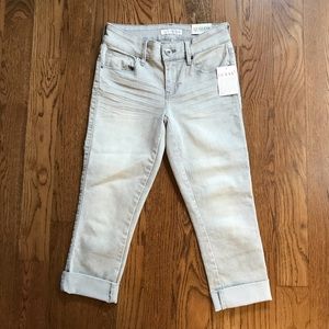 Guess Capris size 26